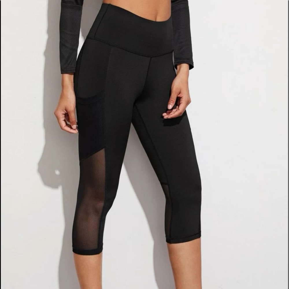 🖤 SHEIN Mesh Insert Cropped Leggings 🖤 - Picture 3 of 10